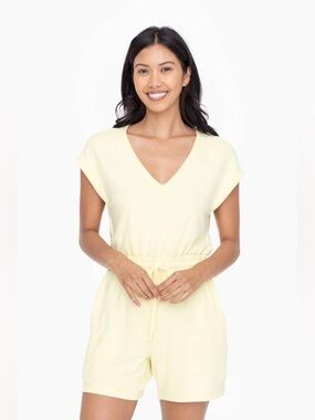 Active USA Cream V-Neck Short Sleeve Romper